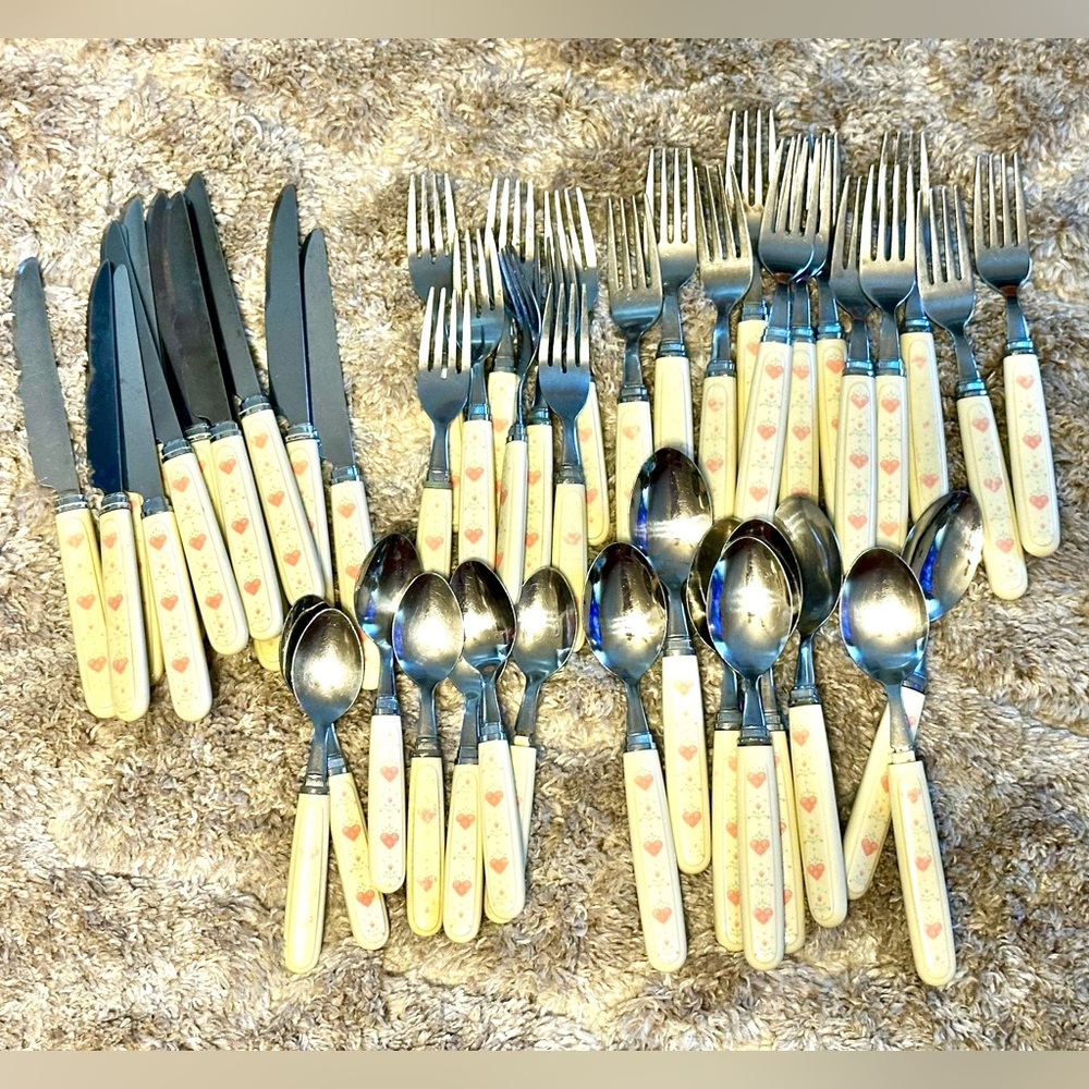 Corelleware“Forever Yours”  pattern silverware set - 47 pcs